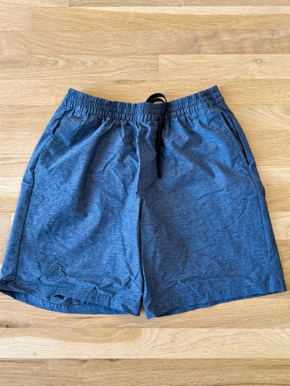Uniqlo Men's Heather Navy Athletic Drawstring Shorts